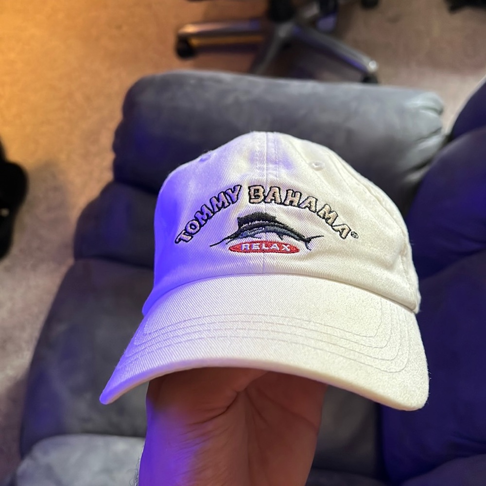 Tommy Bahama hat